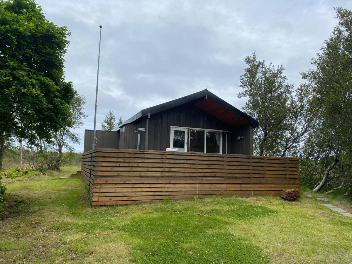 Cabin In The Lava. Near Husavik Skogar  المظهر الخارجي الصورة