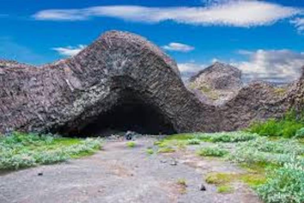 Cabin In The Lava. Near Husavik Skogar  المظهر الخارجي الصورة
